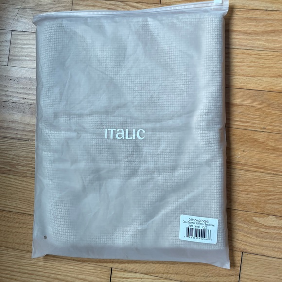 NWT Made for Italic Cassie Cashmere Waffle Knit Baby Blanket Soft Camel - Picture 4 of 6